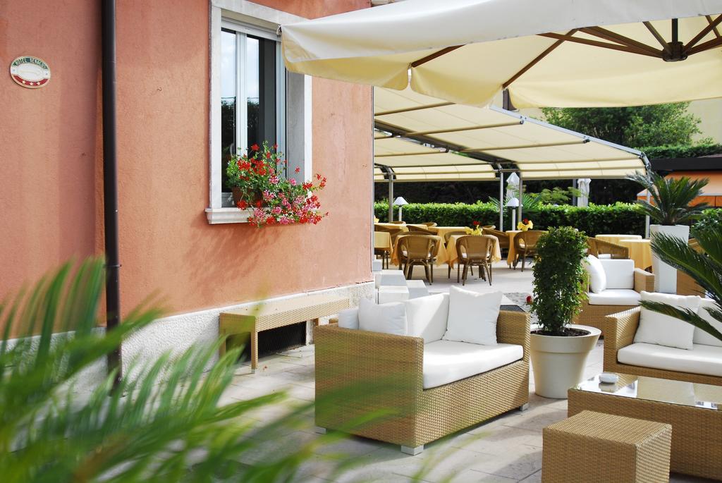 Benacus Hotel 3*